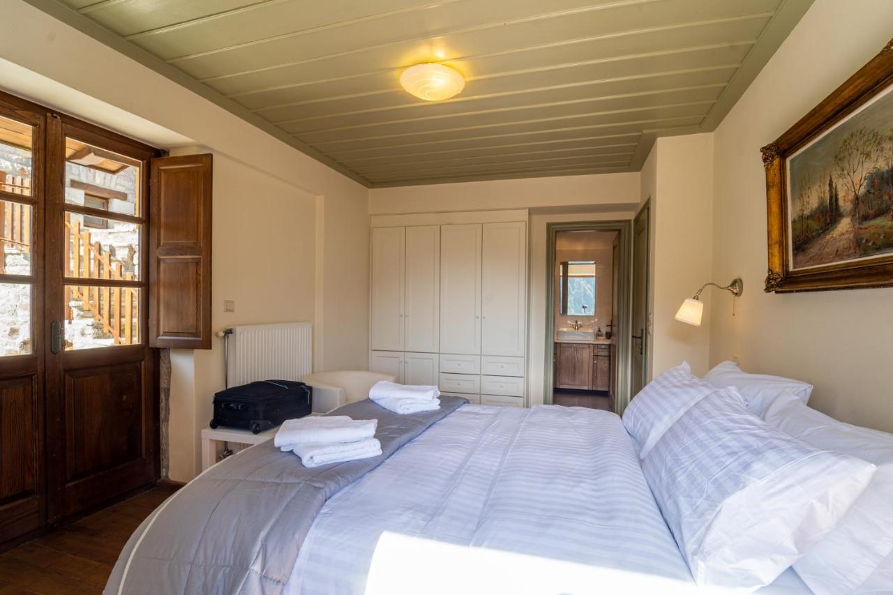 Maisonette Korfes-Κορφές-Μ Δύο Αυτόνομοι Όρoφοι Της Βίλας Κορφές Για Οικογένειες Και Μικρές Παρέες Karpenísion Exterior foto