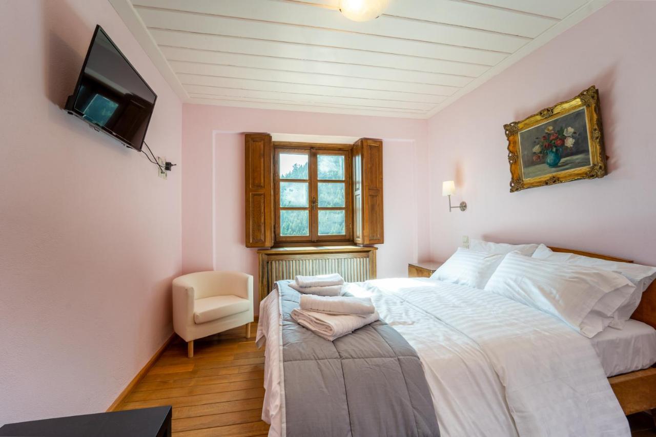 Maisonette Korfes-Κορφές-Μ Δύο Αυτόνομοι Όρoφοι Της Βίλας Κορφές Για Οικογένειες Και Μικρές Παρέες Karpenísion Exterior foto