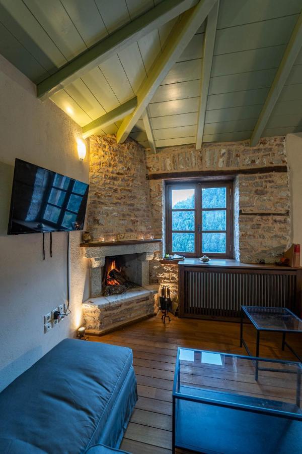 Maisonette Korfes-Κορφές-Μ Δύο Αυτόνομοι Όρoφοι Της Βίλας Κορφές Για Οικογένειες Και Μικρές Παρέες Karpenísion Exterior foto