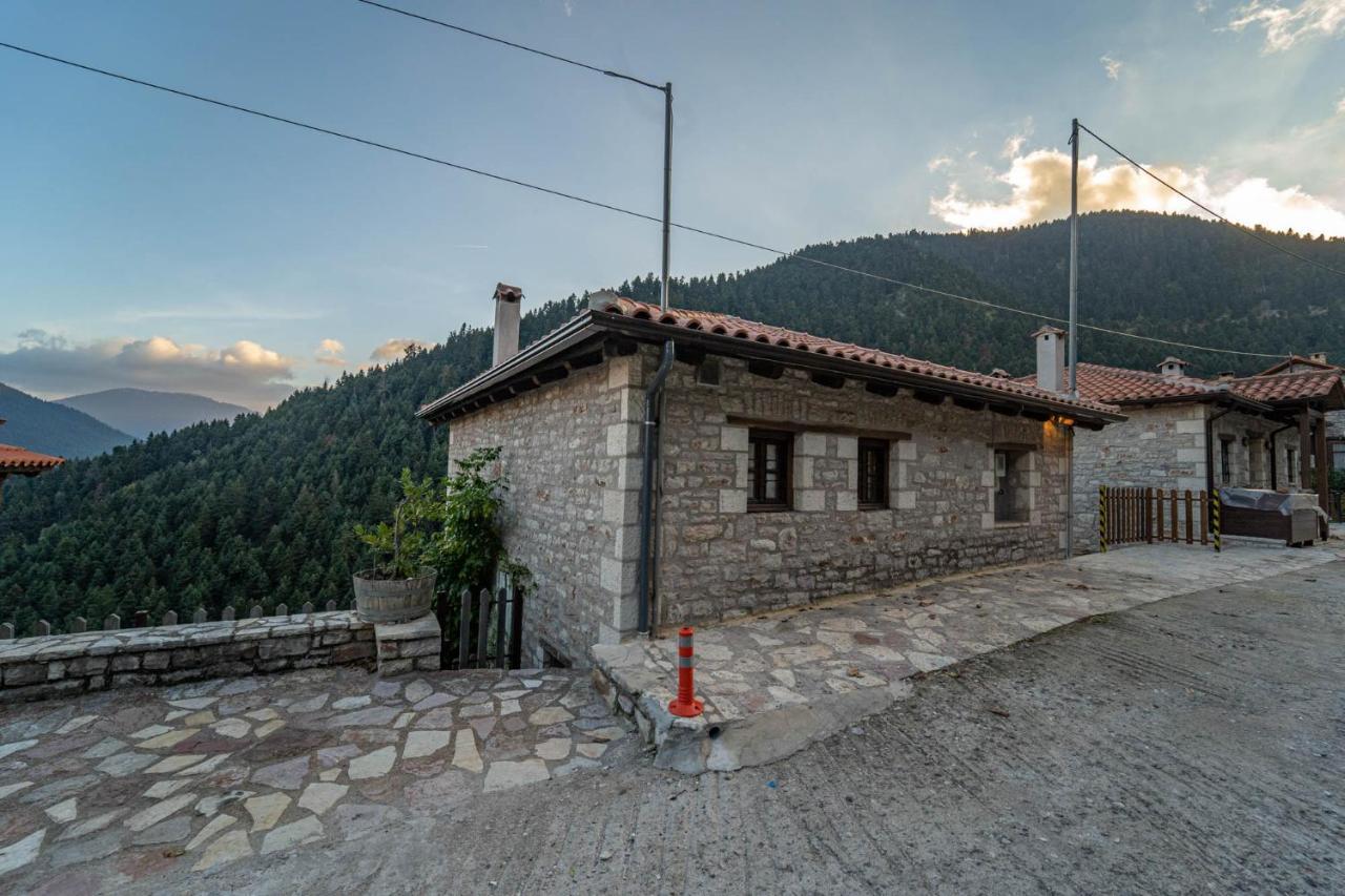 Maisonette Korfes-Κορφές-Μ Δύο Αυτόνομοι Όρoφοι Της Βίλας Κορφές Για Οικογένειες Και Μικρές Παρέες Karpenísion Exterior foto